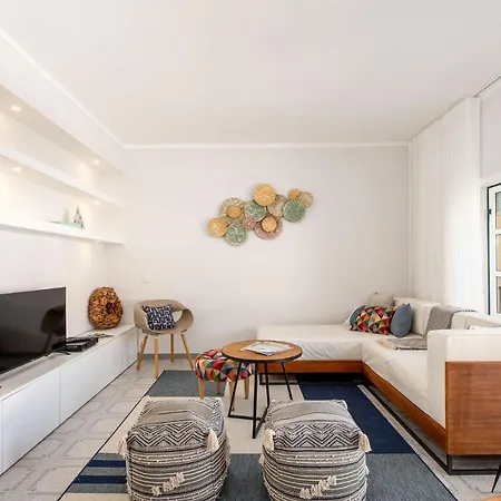 Pointsurprise House * 巴勒尔