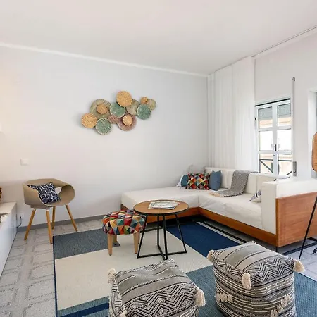 Pointsurprise House 巴勒尔